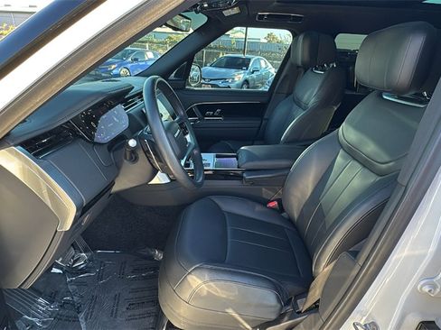 Used 2024 Land Rover Range Rover Long Wheelbase Autobiography image 16