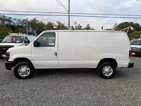 Used 2014 Ford E-350 and Econoline 350 Super Duty image 9