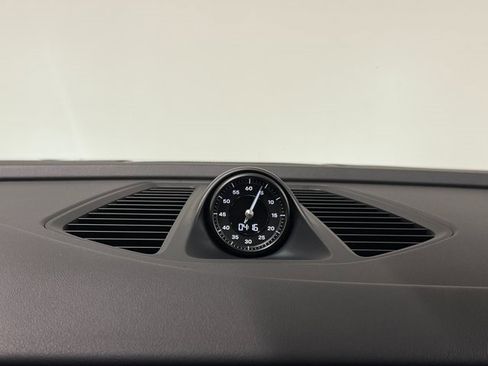 Used 2024 Porsche Macan 4 Electric image 21