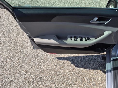 Used 2016 Hyundai Sonata SE w/ Cargo Package FWD image 21