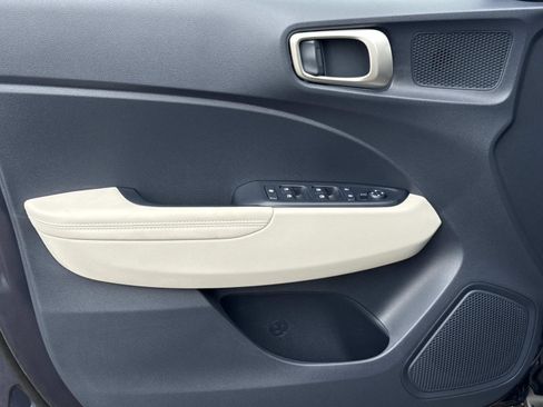 New 2026 Hyundai Venue SEL image 10