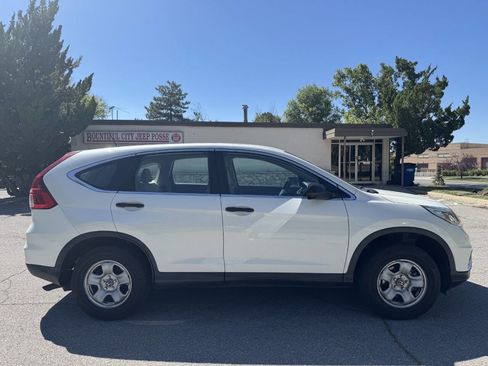 Used 2016 Honda CR-V LX image 6
