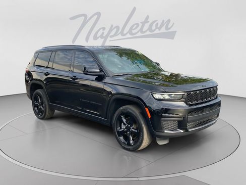 Used 2023 Jeep Grand Cherokee L Laredo RWD image 8