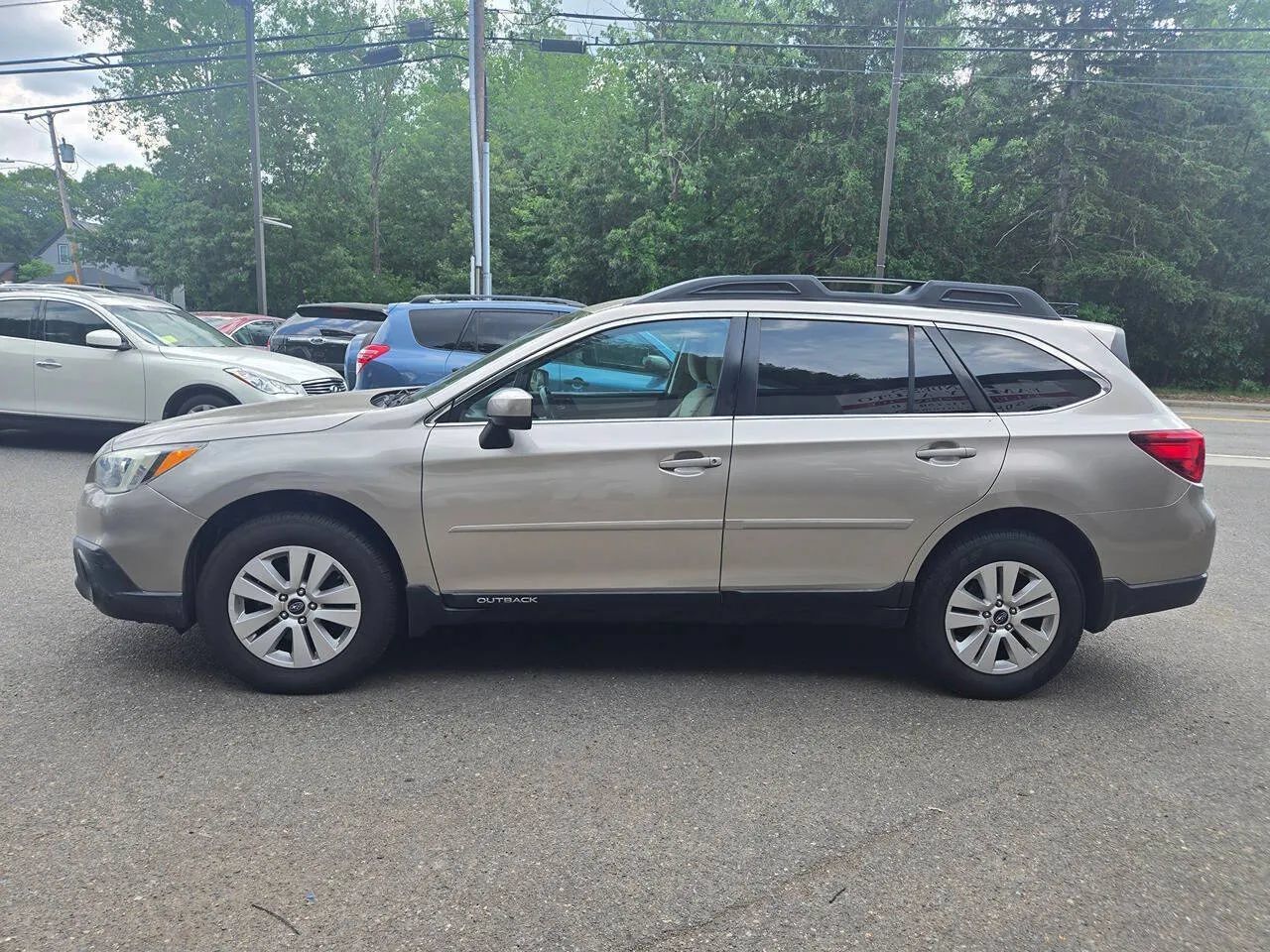 Used 2016 Subaru Outback 2.5i Premium AWD/4WD image 15