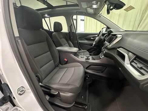 Certified 2023 GMC Terrain SLE w/ Driver Convenience Package image 18