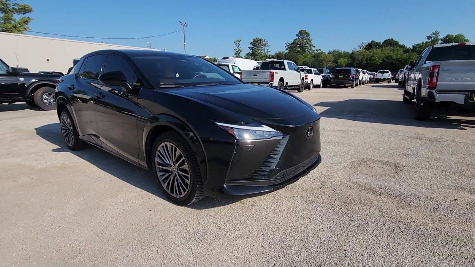 Used 2023 Lexus RZ 450e Premium w/ Accessory Package (2T) AWD/4WD image 2