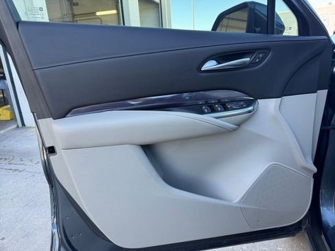 Used 2020 Cadillac XT4 Luxury image 4