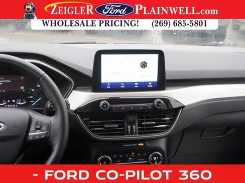 Used 2020 Ford Escape SEL image 15