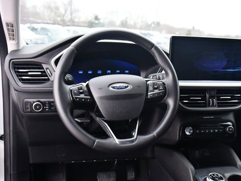 Used 2024 Ford Escape Platinum image 12