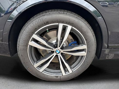 Used 2025 BMW X7 M60i image 14