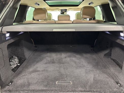 Used 2023 Land Rover Range Rover SE image 42