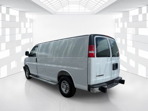 Used 2025 Chevrolet Express 2500 w/ Driver Convenience Package RWD image 5