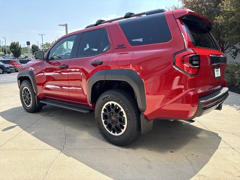 Used 2026 Toyota 4Runner TRD Off-Road Premium AWD/4WD image 7