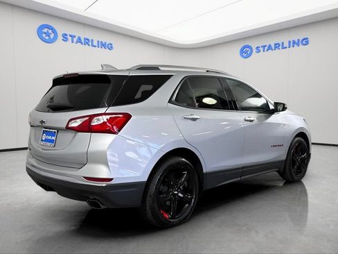 Used 2020 Chevrolet Equinox Premier w/ Premier Redline Edition FWD image 9
