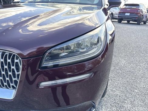 Used 2020 Lincoln Corsair AWD w/ Premium Package image 9