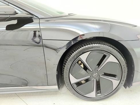 Used 2024 Lucid Air Touring AWD/4WD image 22