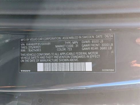 Used 2025 Volvo XC90 T8 Ultra w/ Protection Package Premier image 23