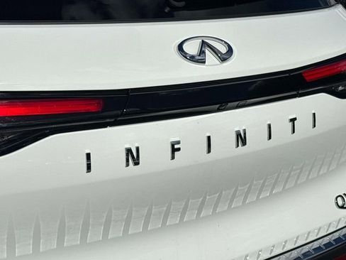 Certified 2025 INFINITI QX60 Pure w/ Cargo Package image 6