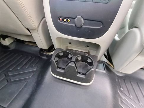 Used 2007 Chevrolet Suburban 2500 LT w/ LT Preferred Equipment Group image 51