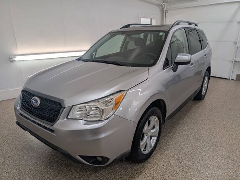 Used 2015 Subaru Forester 2.5i Premium AWD/4WD image 2