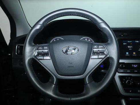 Used 2017 Hyundai Sonata Sport w/ Value Edition Package 02 image 26