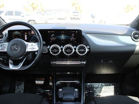 Used 2023 Mercedes-Benz GLA 250 image 9