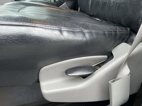 Used 2014 Ford E-350 and Econoline 350 Super Duty image 12