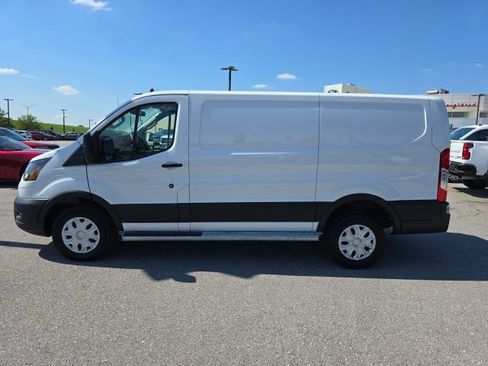 Used 2025 Ford Transit 250 Low Roof w/ Exterior Upgrade Package RWD image 2