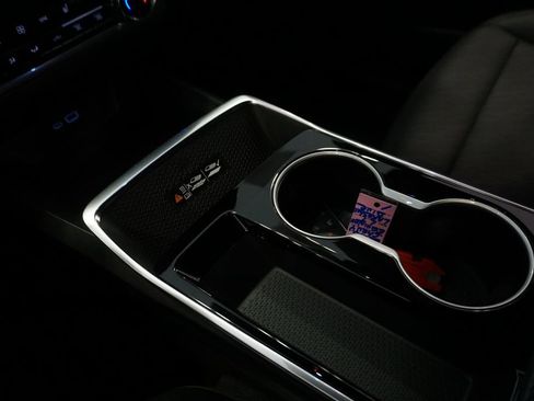 Certified 2025 Chevrolet Equinox LT w/ Convenience Package II image 16