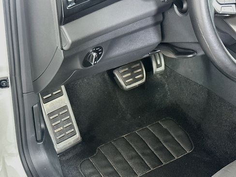 Used 2025 Volkswagen Jetta Sport FWD image 17