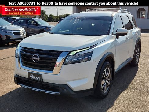 Used 2022 Nissan Pathfinder SL image 1