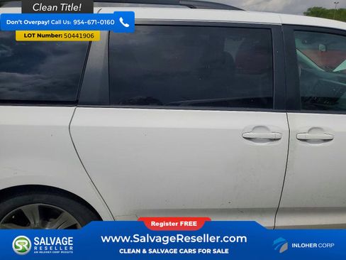 Used 2011 Toyota Sienna SE w/ Preferred Pkg image 15