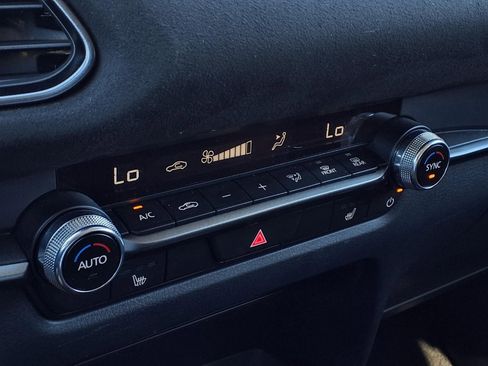 Used 2025 MAZDA CX-30 Carbon image 11