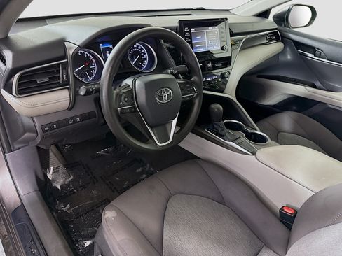 Used 2022 Toyota Camry LE FWD image 22