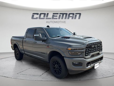 Used 2025 RAM 2500 Limited AWD/4WD image 7