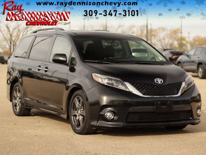 Used 2017 Toyota Sienna SE