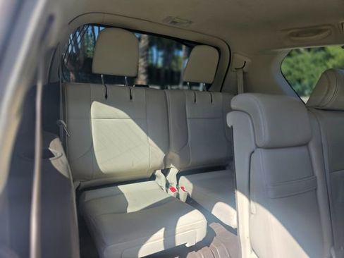 Used 2018 Lexus GX 460 Premium w/ Premium Package AWD/4WD image 29