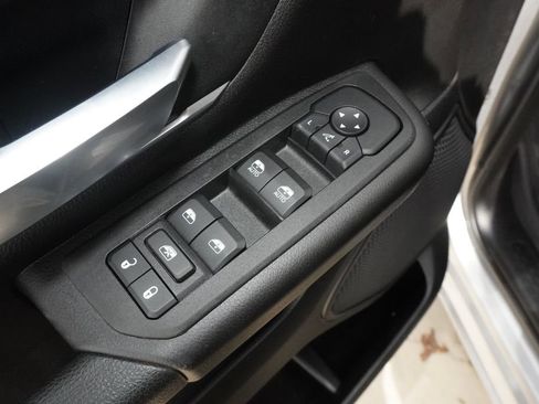 Used 2025 RAM 1500 Lone Star image 28