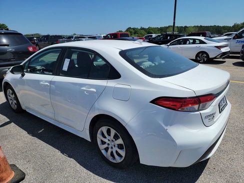 Used 2022 Toyota Corolla LE FWD image 7