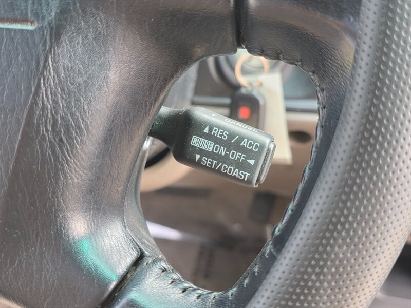 Used 2002 Toyota 4Runner SR5 AWD/4WD image 40