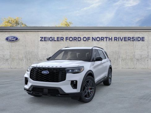 New 2026 Ford Explorer ST-Line w/ ST-Line Street Pack AWD/4WD image 2