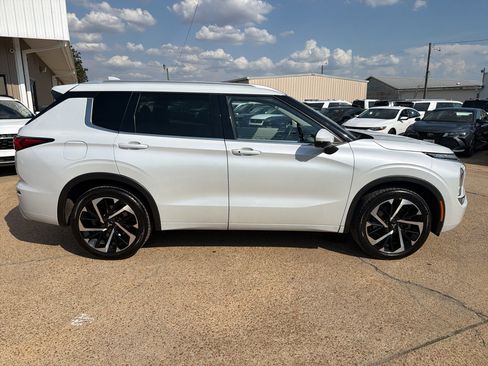 Used 2022 Mitsubishi Outlander SEL AWD/4WD image 6