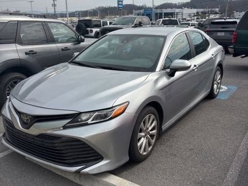 Used 2019 Toyota Camry LE image 34