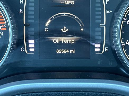 Used 2018 Jeep Cherokee Latitude Plus image 27