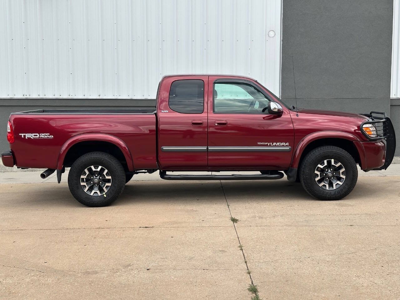 Used 2006 Toyota Tundra SR5 w/ TRD Off-Road Pkg AWD/4WD image 21