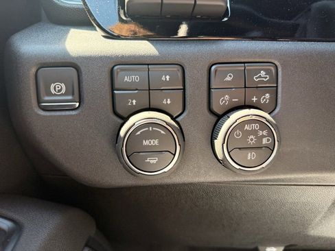 New 2026 Chevrolet Silverado 2500 High Country w/ High Country Premium Package AWD/4WD image 25