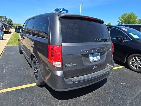 Used 2016 Dodge Grand Caravan SE FWD image 5