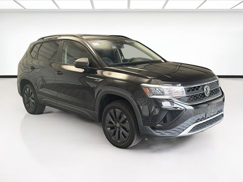 Used 2022 Volkswagen Taos S FWD image 3