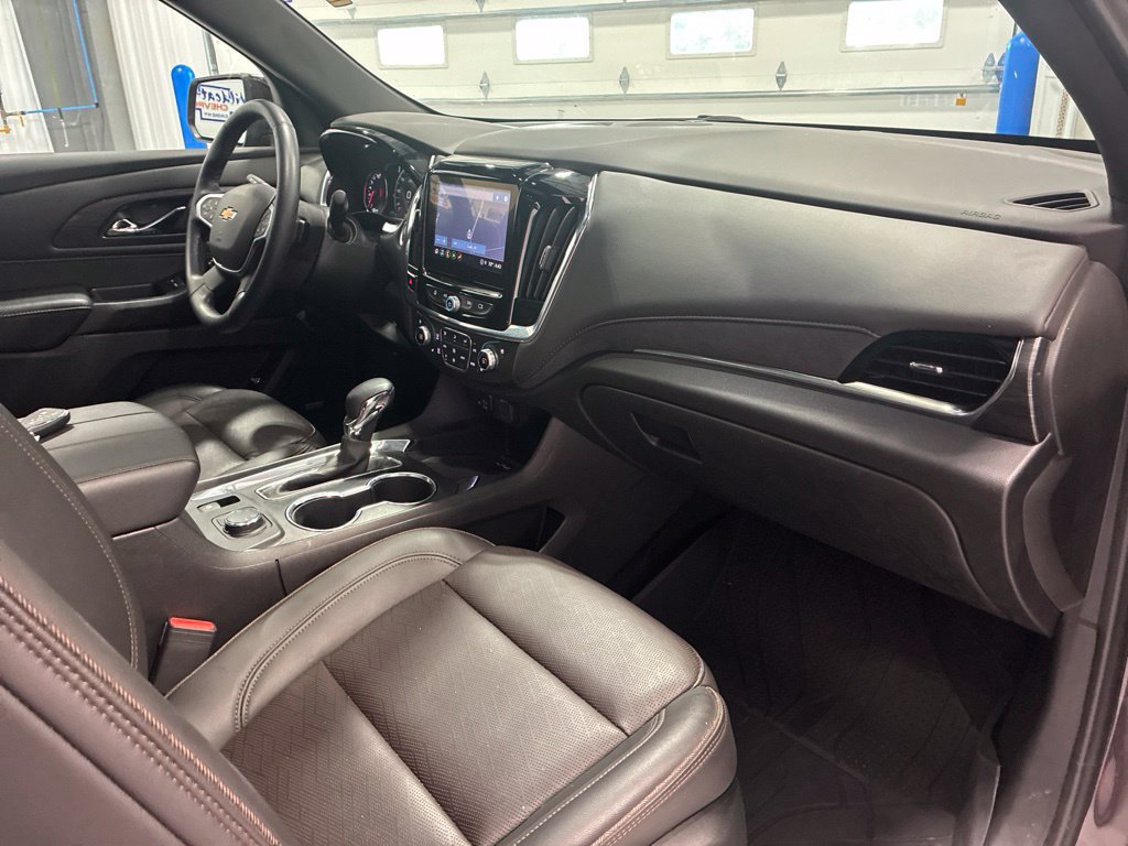 Used 2023 Chevrolet Traverse High Country w/ LPO, Floor Liner Package AWD/4WD image 47