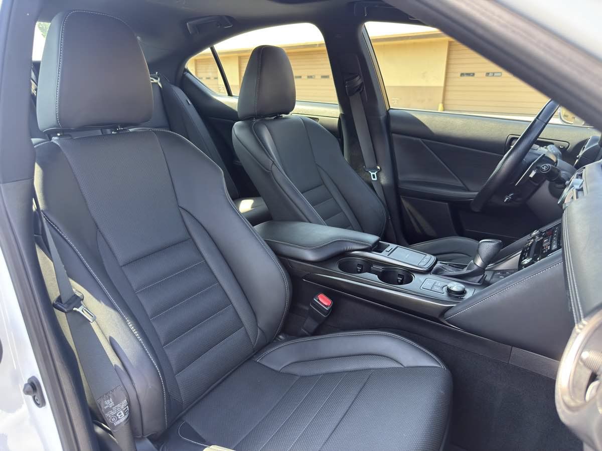 Used 2022 Lexus IS 350 F Sport w/ Navigation Package RWD image 22
